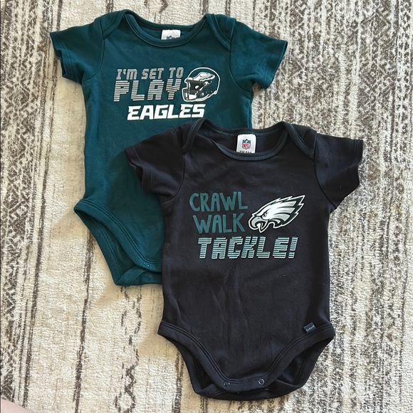 Gerber Green and Black Eagles Bodysuits - Picture 1 of 5